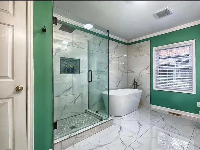 1225 Graymont Dr SW — Photo 3