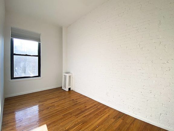 5th image of 113 W 82nd St #3FF