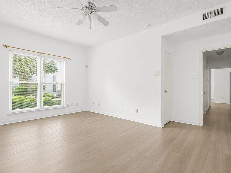10047 Westpark Dr #77 — Photo 21