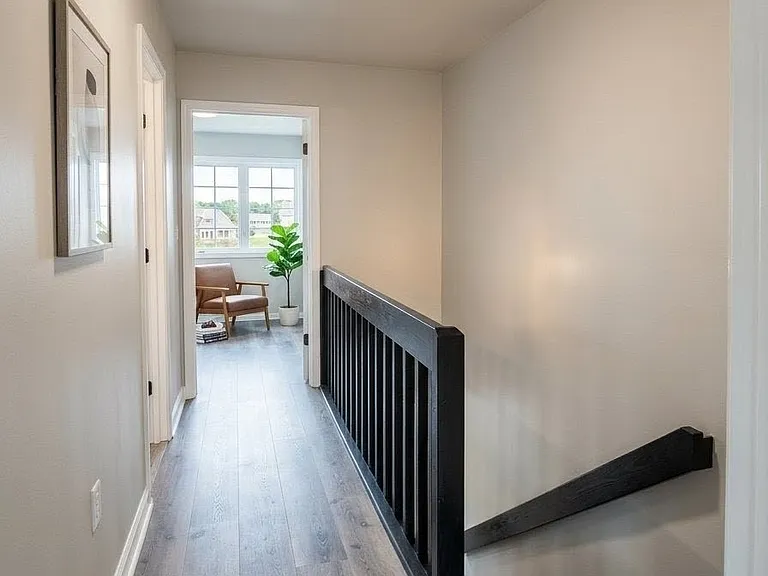 802 Marion Quimby Dr — Photo 32