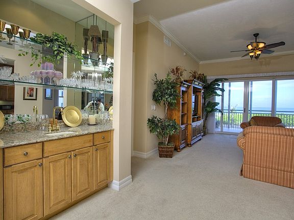 5th image of 811 The Esplanade N APT 204