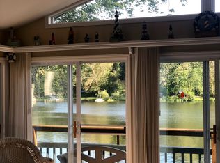 228 Oak Dr NW, North Canton, OH 44720
