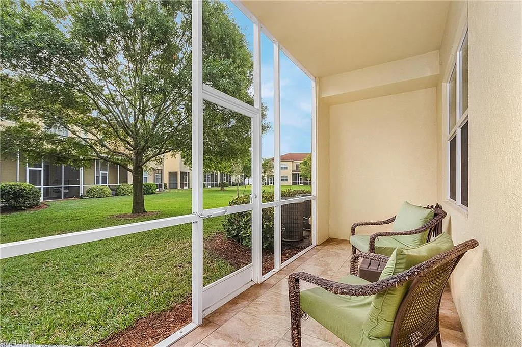 3 bed, 2.5 bath, 1819 sqft, $4,750 — Photo 3