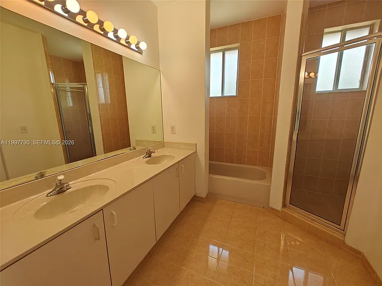 11252 SW 230th Ter #11252 — Photo 14