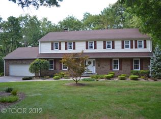 5 Surrey Ln, Allendale, NJ 07401