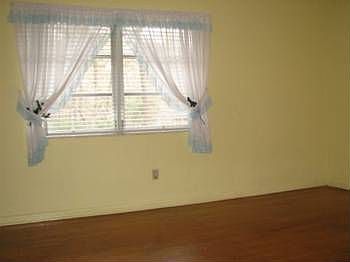 5th image of 2102 Alban Ave