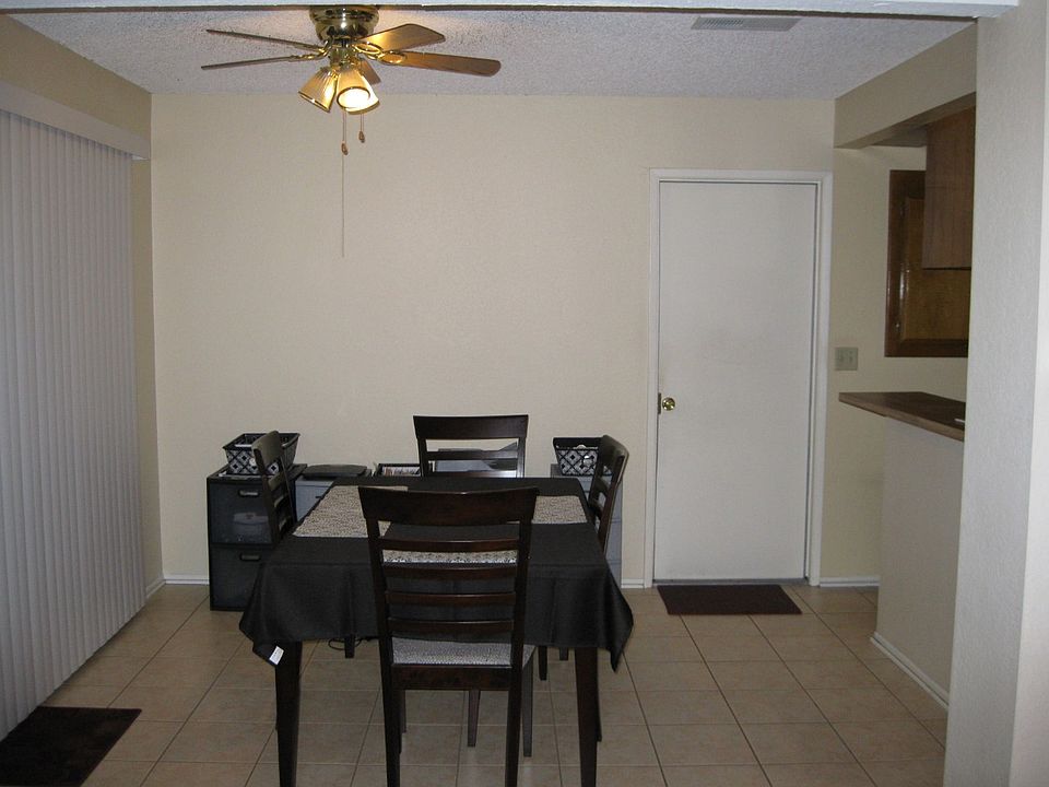 1st image of 14081 Livingston Mdws #27