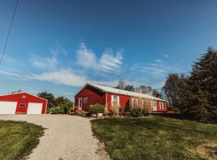 10906 E Arrowhead Dr, Bloomfield, IN 47424