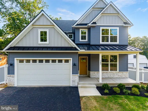 740 Woodbrook Ln, Plymouth Meeting, PA 19462