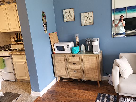 4th image of 55 Sea Park Blvd APT 303