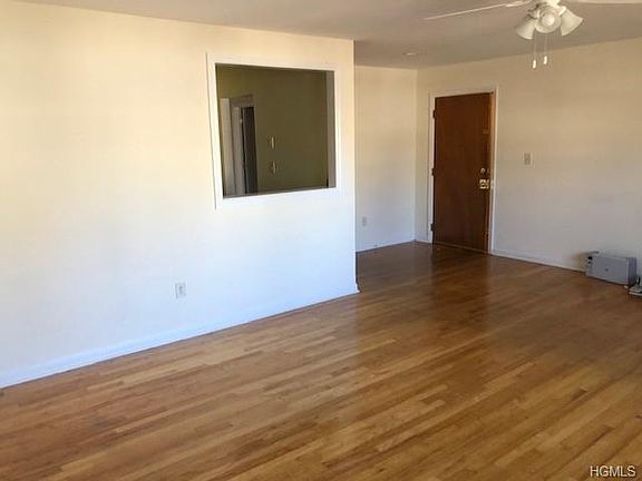 2nd image of 31 Prairie Ave #33B