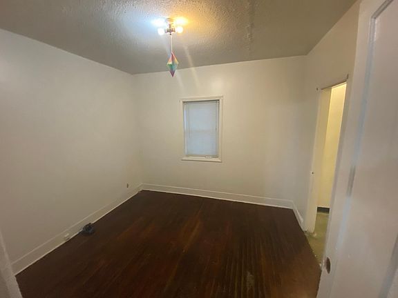 Bedroom #1