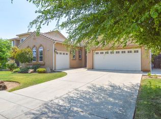 8573 N Richelle Ave, Fresno, CA 93720