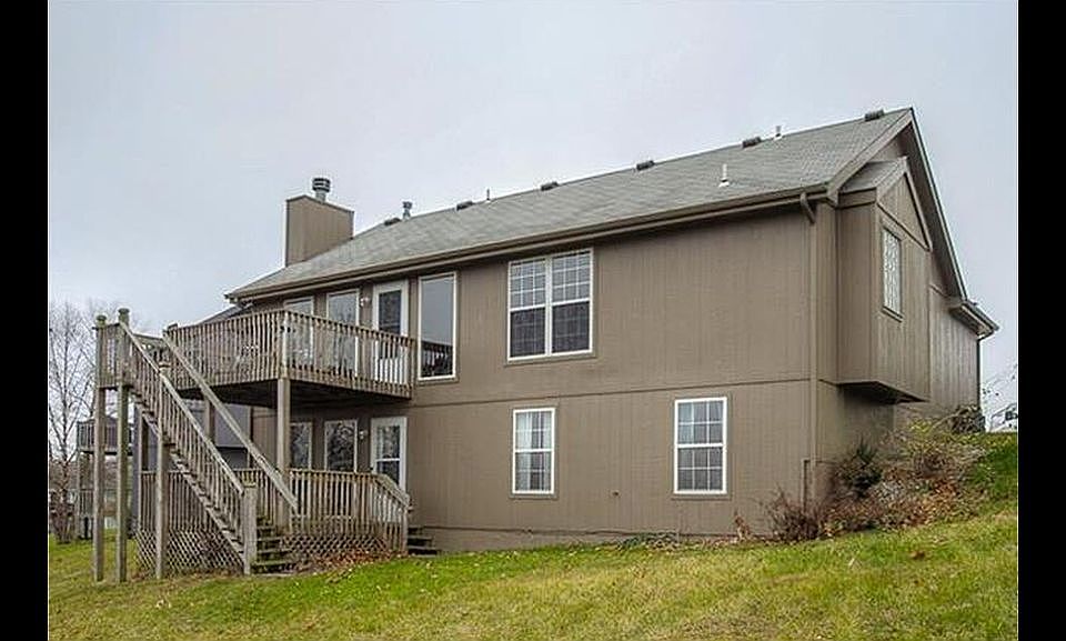 2nd image of 1216 Robin Cir