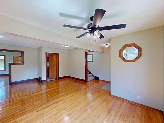 3rd image of 417 High St