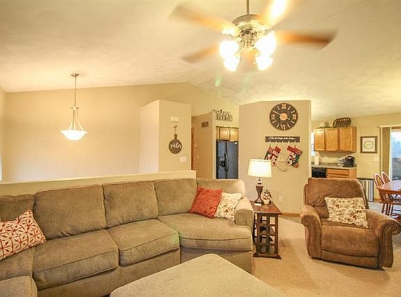 4th image of 1161 Windshire Dr