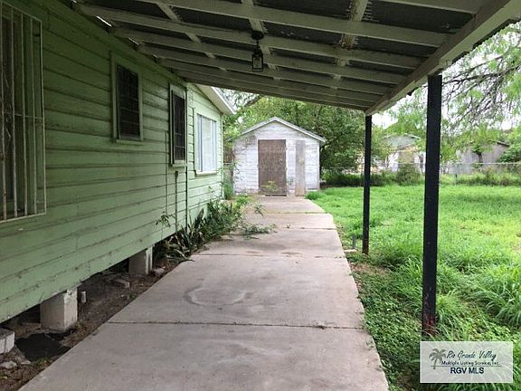 5th image of 1425 W Levee St