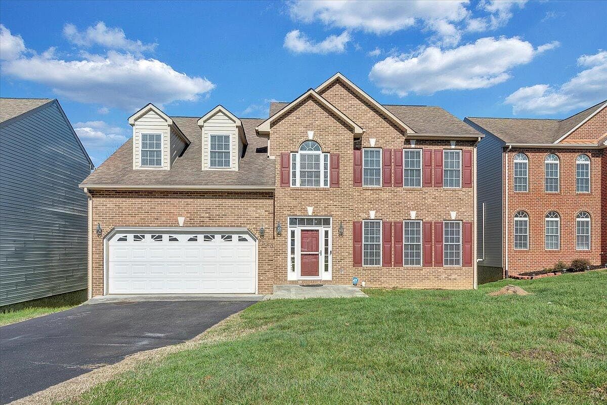 7530 New Barrens Ct, Roanoke, VA 24019 Zillow