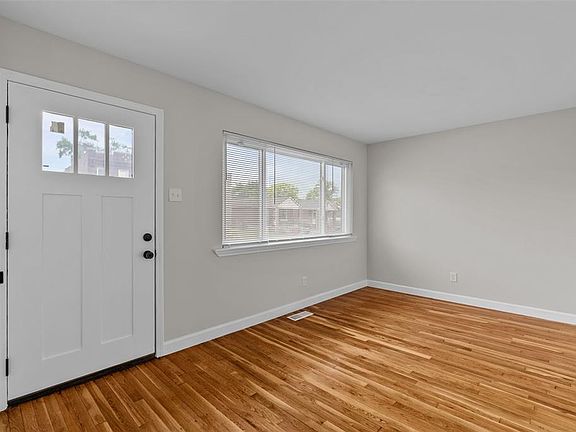 5th image of 7116 Vermont Ave