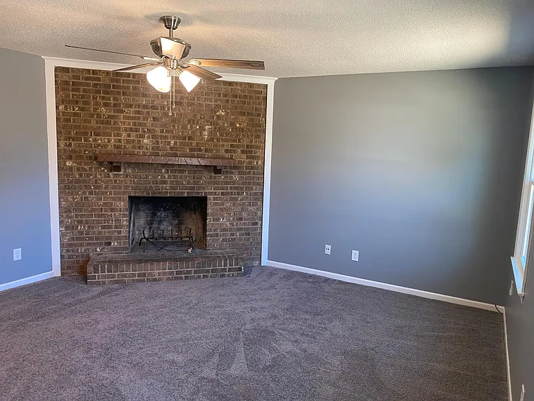 4023 Pebblebrook Ct #B — Photo 6