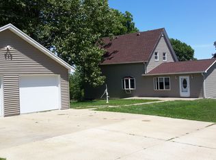 308 N Lime St, Albany, IL 61230