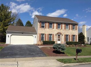 6409 Pinecrest Ln, Macungie, PA 18062