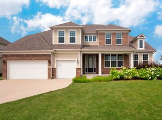 1982 Easthaven Dr, Buffalo Grove, IL 60089