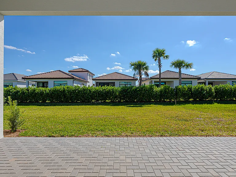9155 SW Esule Way — Photo 52