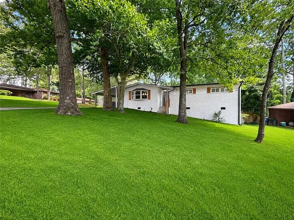 203 Wendell Dr SE