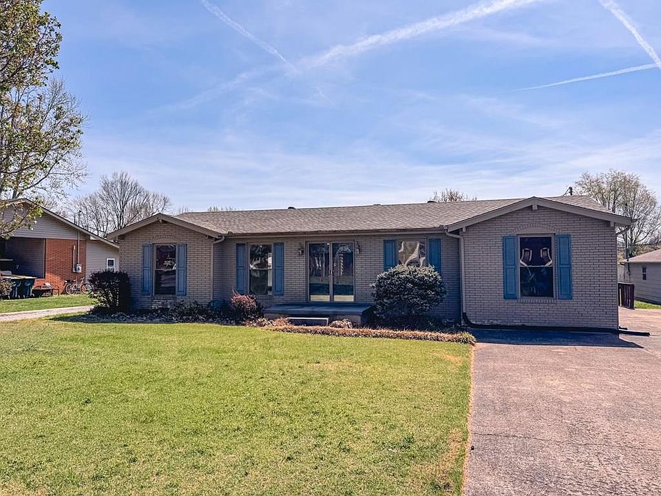 1st image of 740 Lightfoot Ln