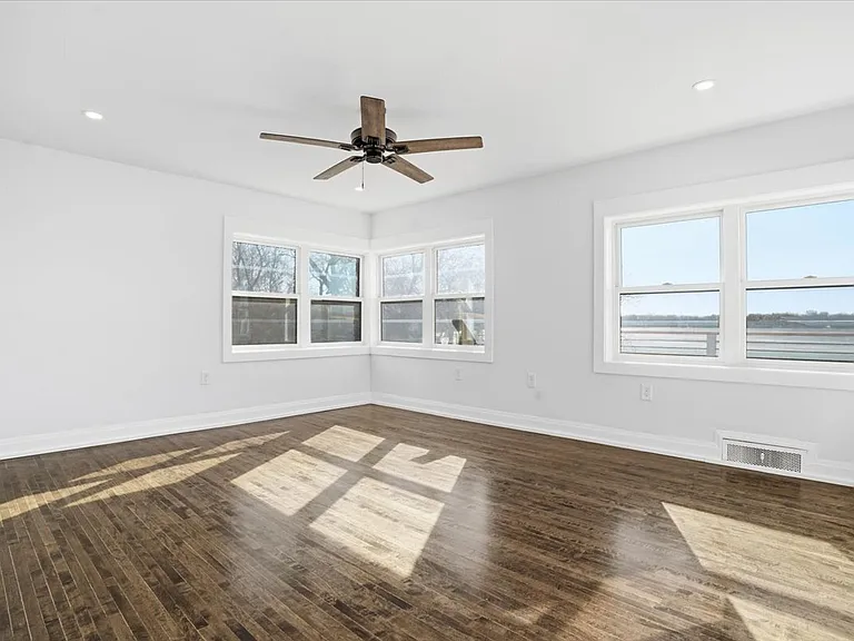 297 E Lakeview Ave #0 — Photo 33