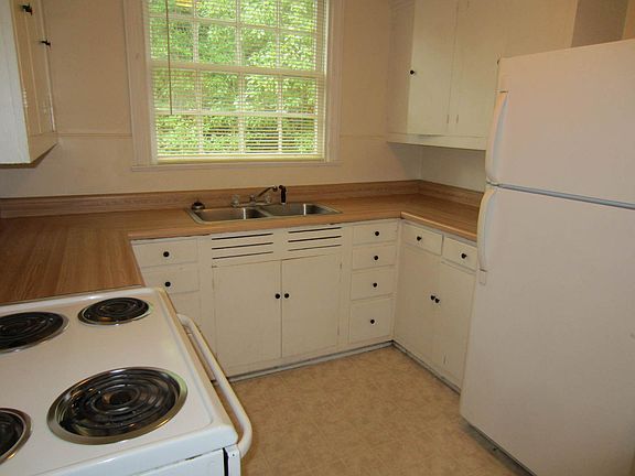 5th image of 1511 Slater St