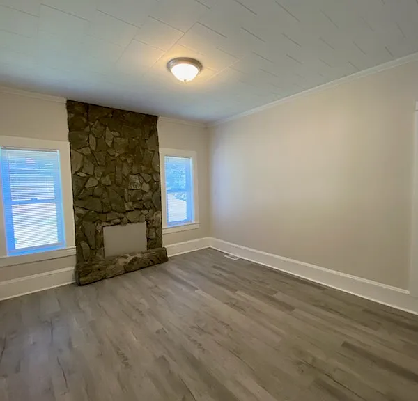328 Falls Rd — Photo 9