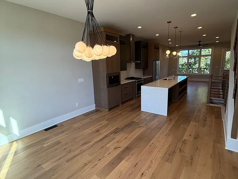 110 Frazier Ave — Photo 2
