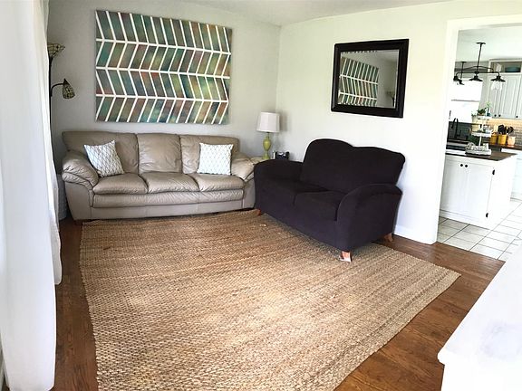 2nd image of 403 Drew St