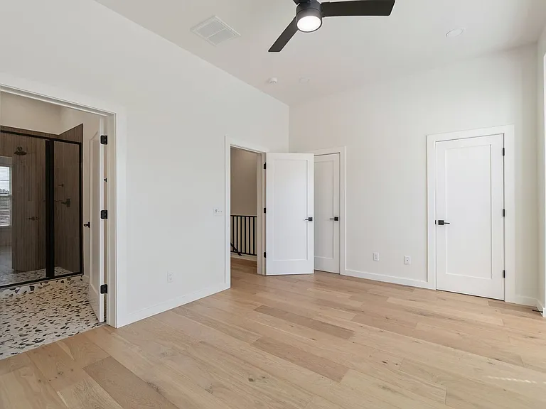 18829 Selah Way — Photo 28