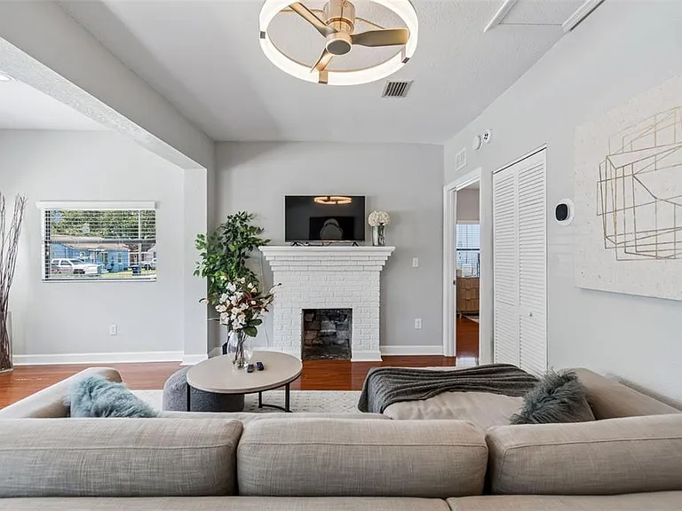 3901 N Ola Ave — Photo 7