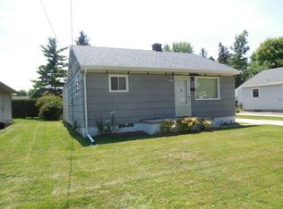 3617 Custer St, Manitowoc, WI 54220