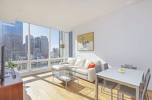 1st image of 325 Lexington Ave APT 20-E