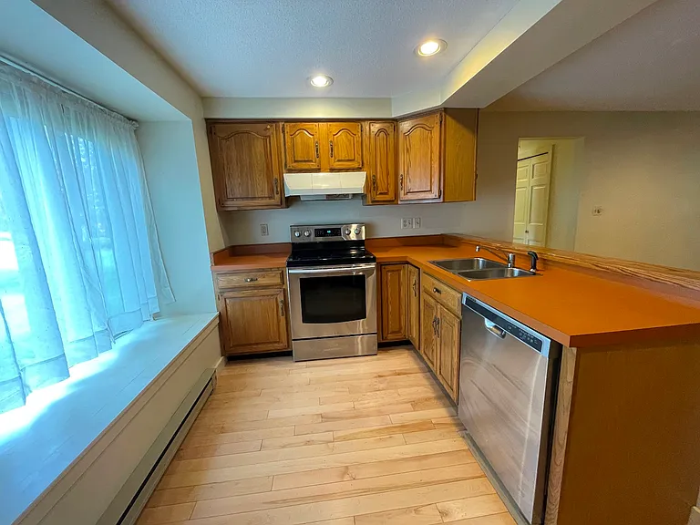 17 Wonderbrook Dr — Photo 10