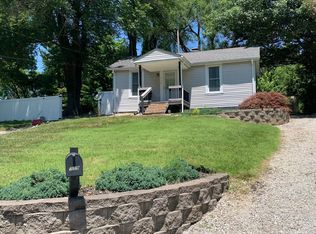 719 Stolze St, Edwardsville, IL 62025