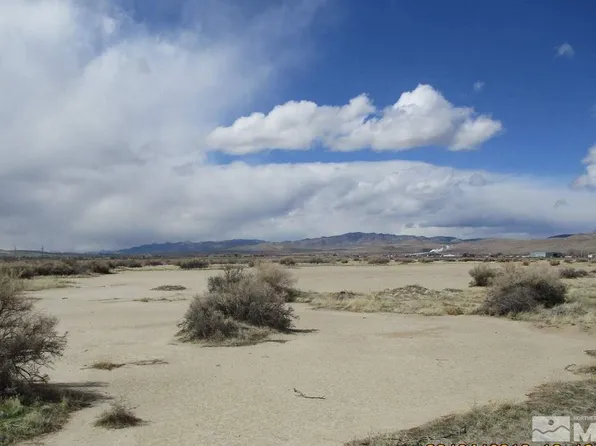 3285 Birch St, Silver Springs, NV 89429