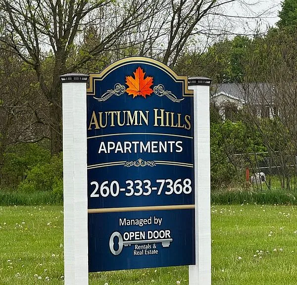 207 Autumn Hills Dr — Photo 1
