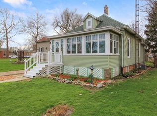 614 N Walnut St, Minonk, IL 61760