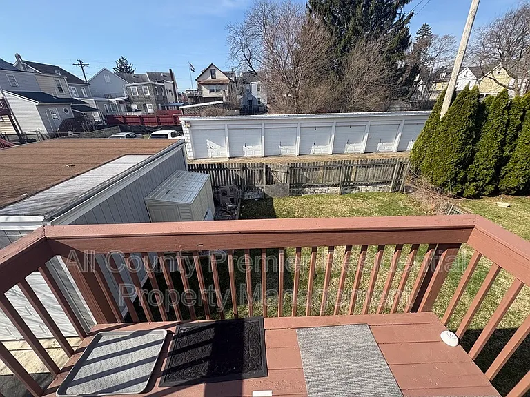 4 Henshaw Ct #2 — Photo 11