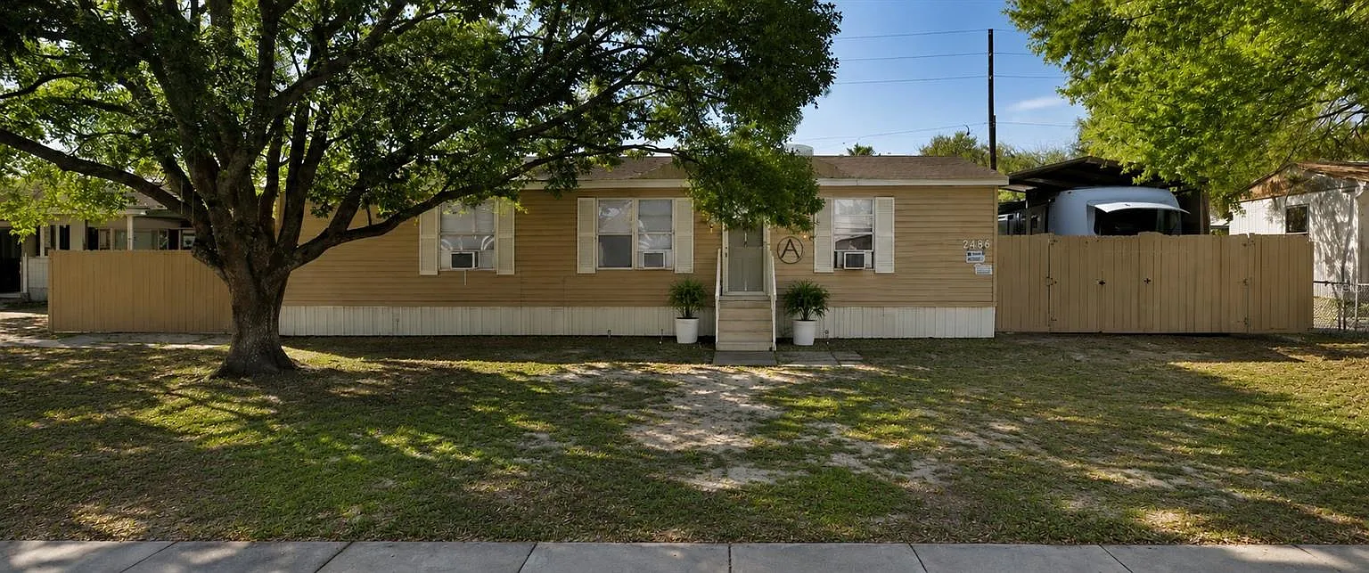 2 bed, 1152 sqft, $1,895 — Photo 1