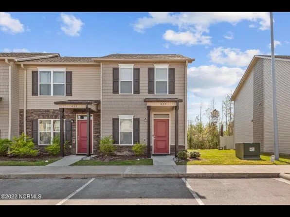 435 Sullivan Loop Rd, Midway Park, NC 28544