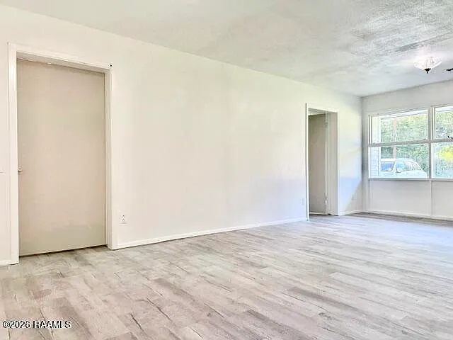4 bed, 1460 sqft, $1,800 — Photo 2