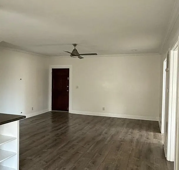7305 Kester Ave — Photo 10