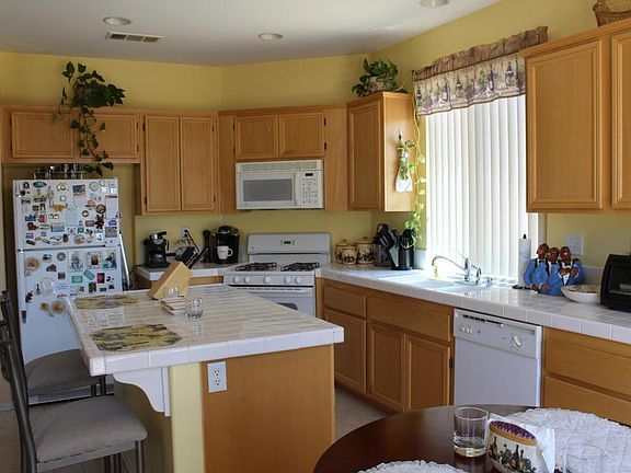 5th image of 4134 W Avenue J1
